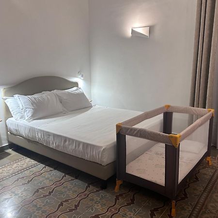 Ducas Rooms And Suite Lascari Exterior photo