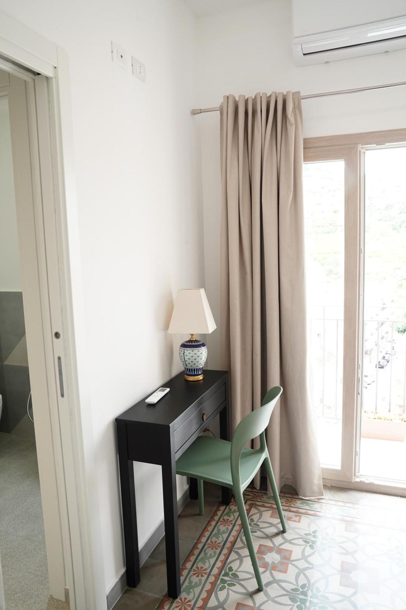 Ducas Rooms And Suite Lascari Exterior photo