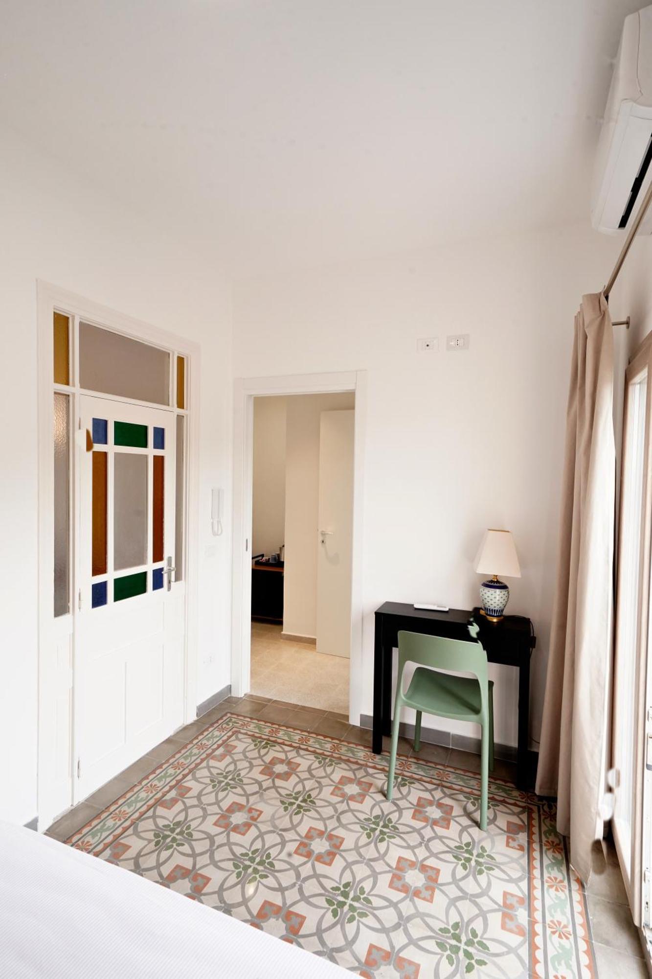 Ducas Rooms And Suite Lascari Exterior photo
